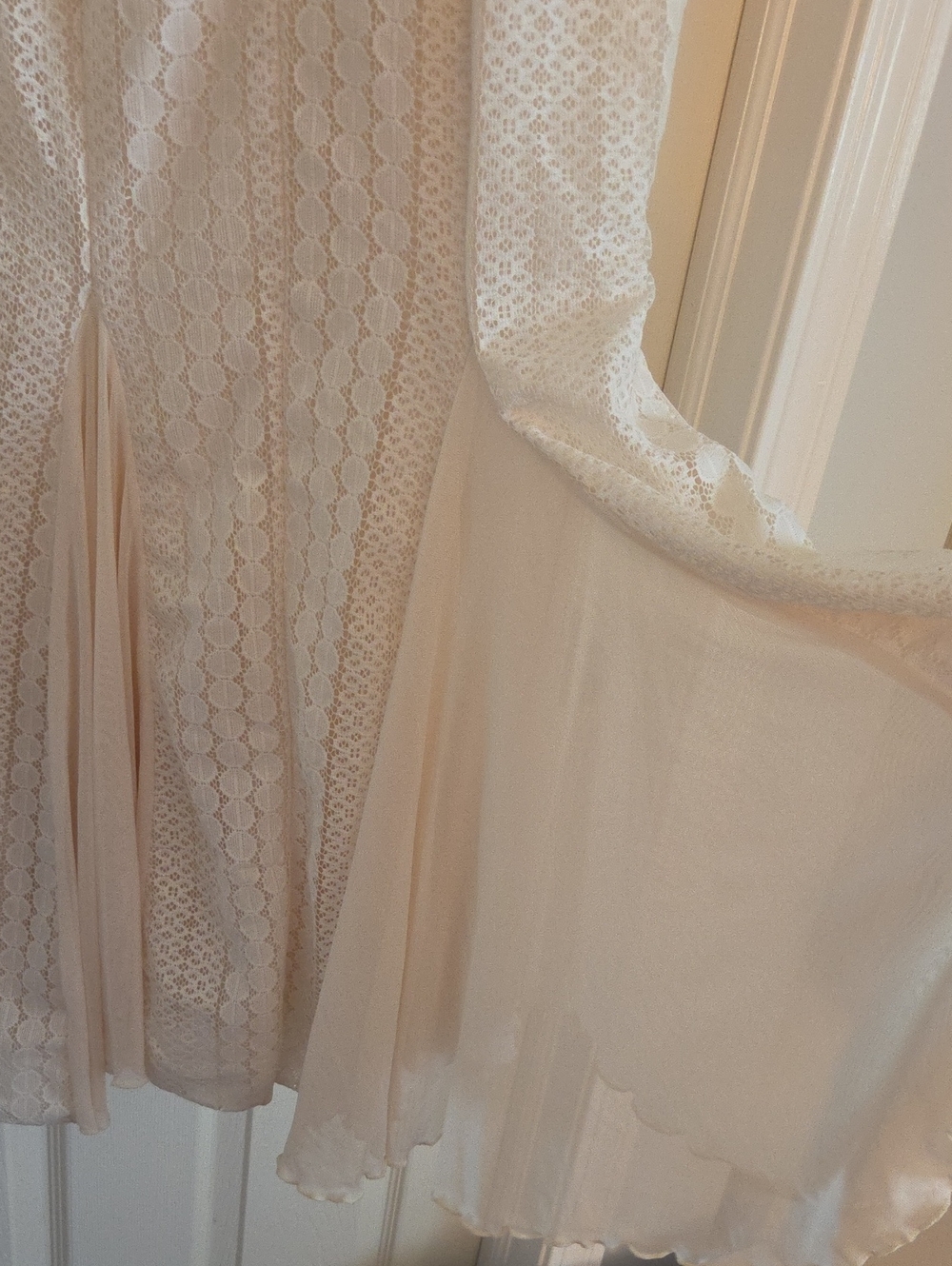 NWT LaceMade Siren's Song Mermaid Long Lace Dress Pearl Beads Shells Cream Small - Picture 7 of 16